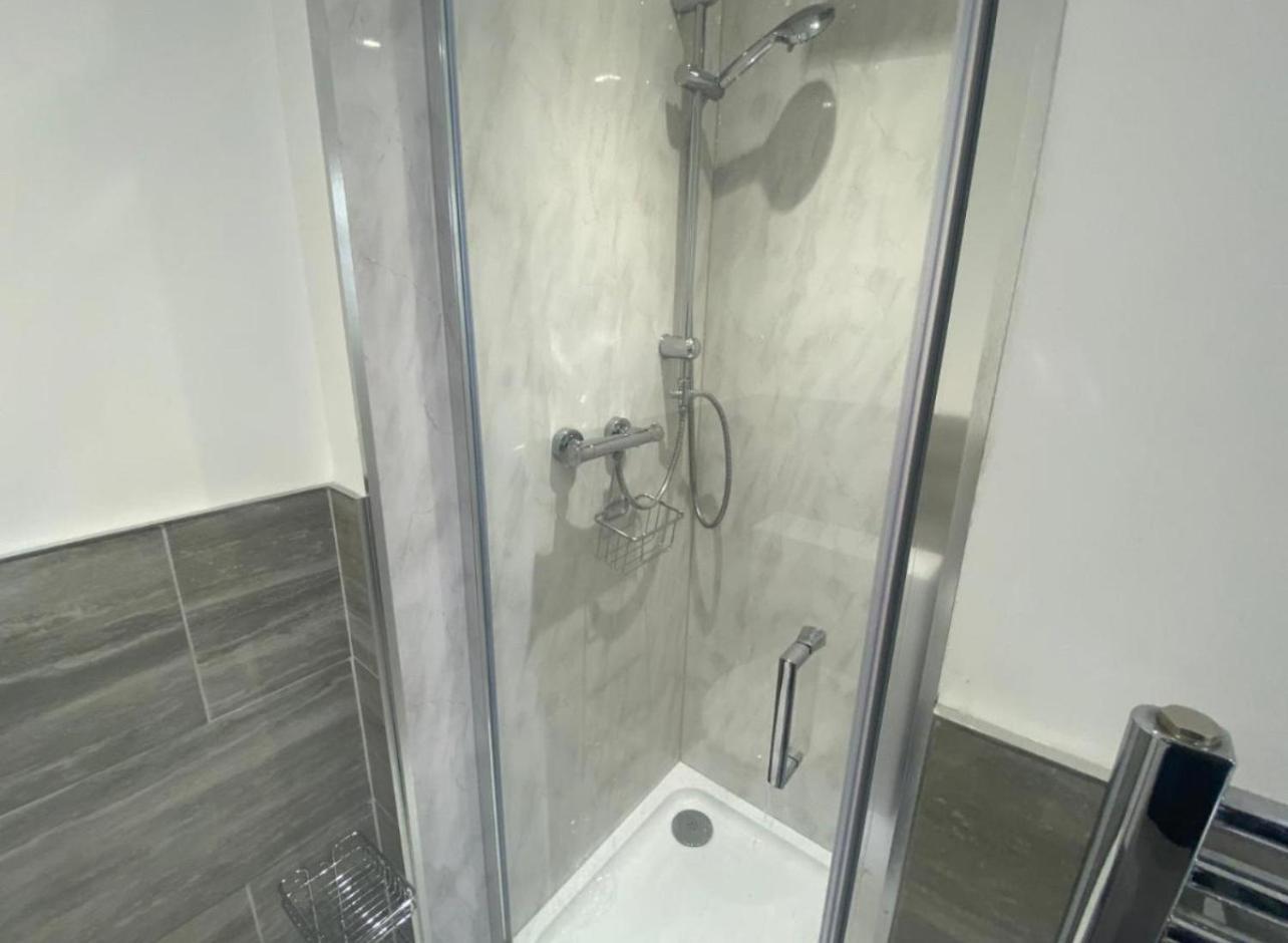 The Lily Pad Near Poole Dorset Self Contained Private Entrance And Free Parking Corfe Mullen Exterior foto